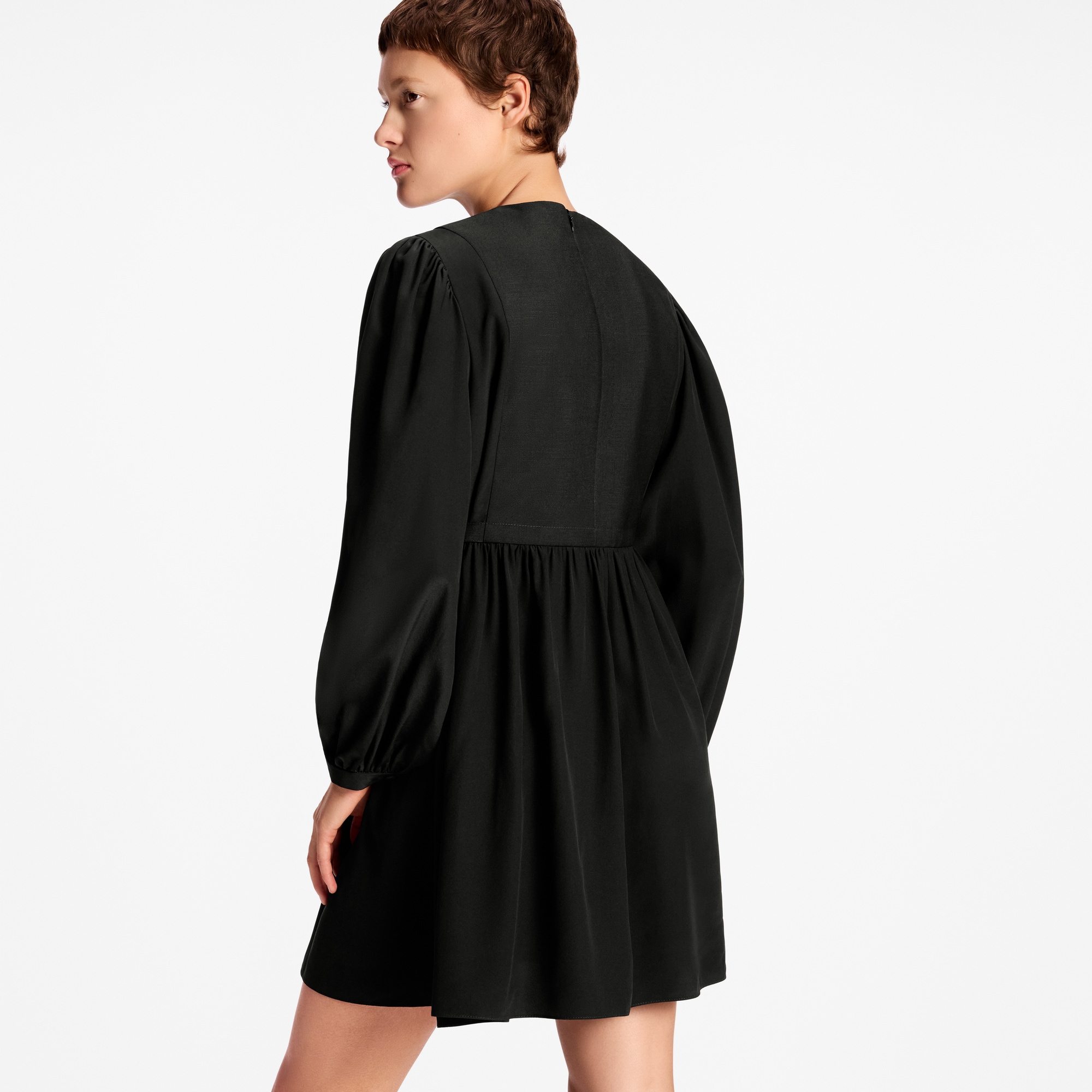 Stud Collar Long-Sleeved Dress  in Wanita