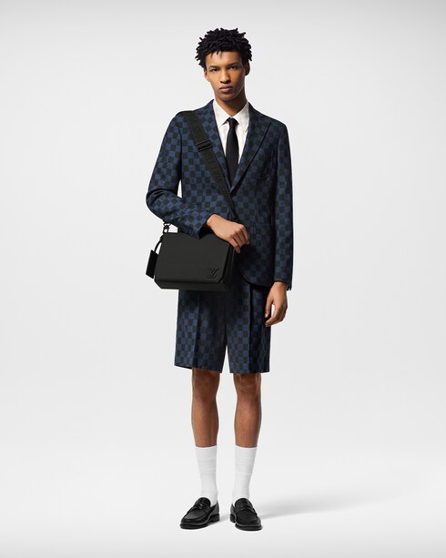 Túi Takeoff Messenger LV Aerogram in Sản phẩm mới's Holiday Men's Selection collections by Louis Vuitton