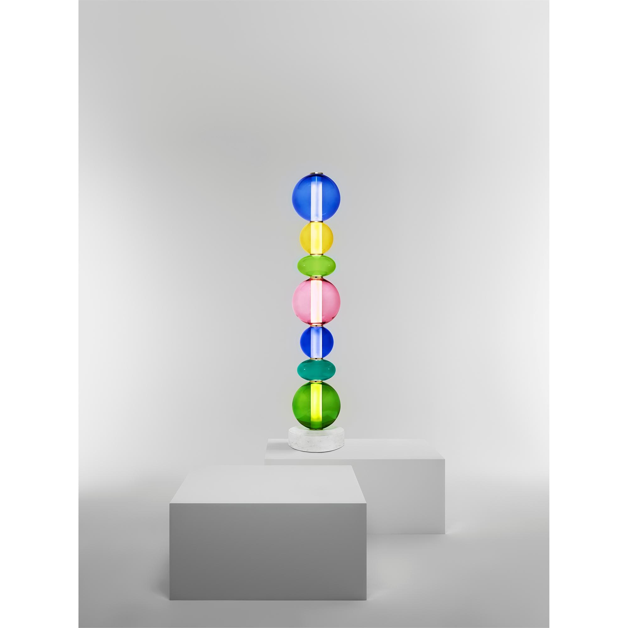 Totem Lumineux    in Trunks, Travel and Home