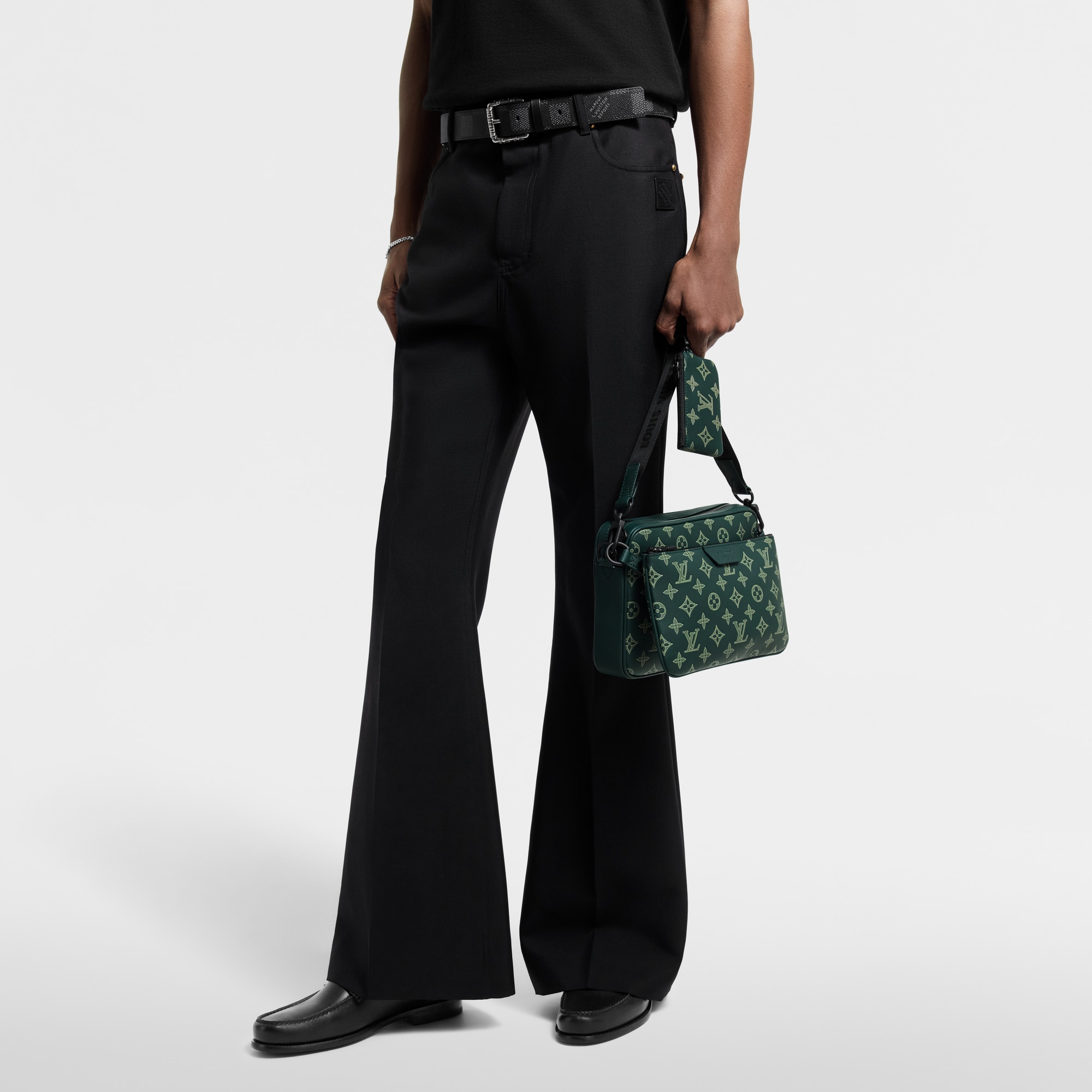 Trio Messenger Monogram Shadow Leather in Tas dan Aksesori Kulit