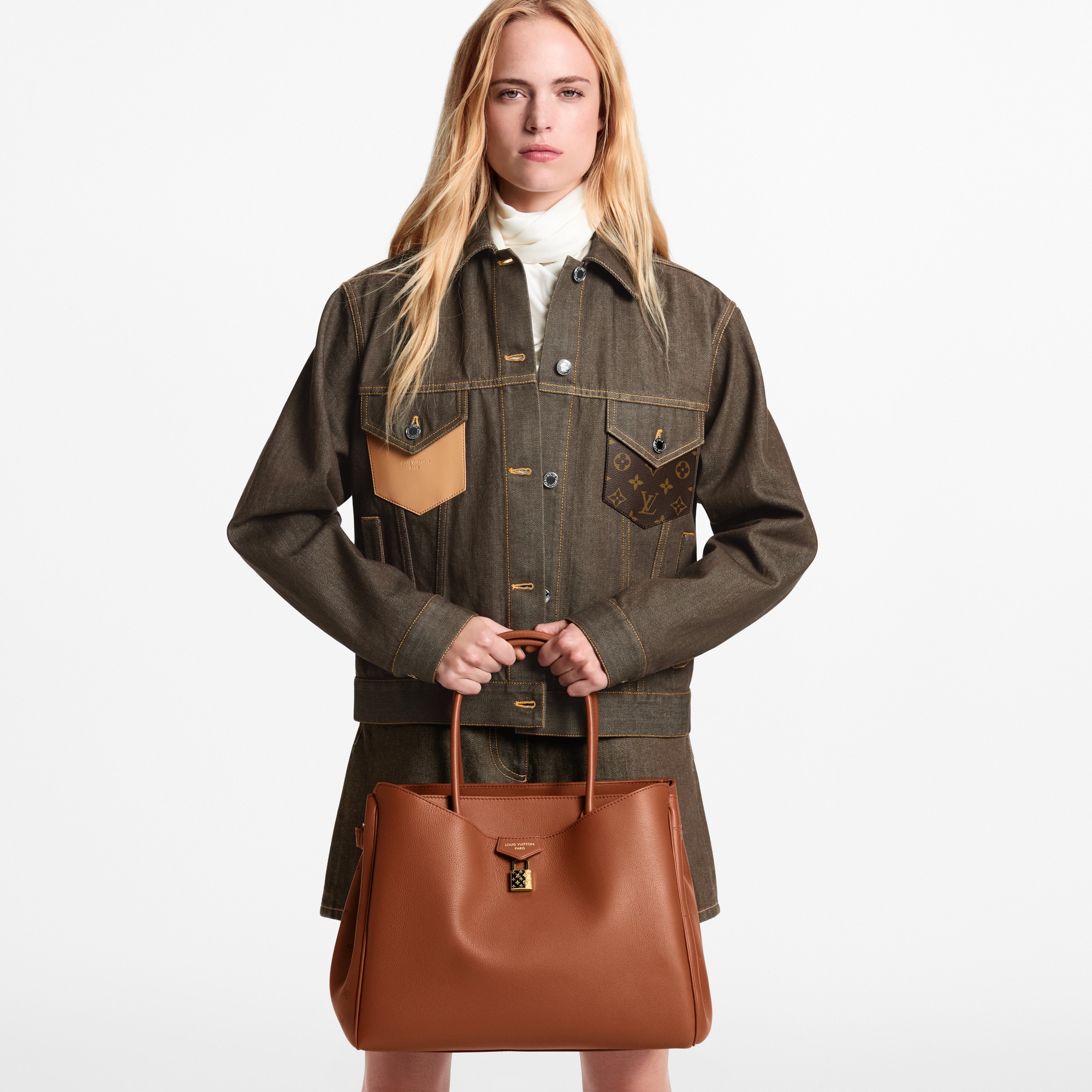 Vendome MM High End Leathers in Wanita